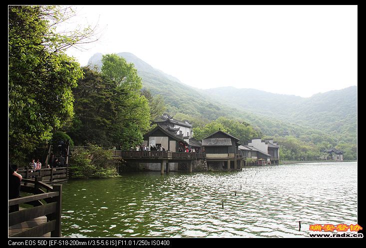 散花湖。