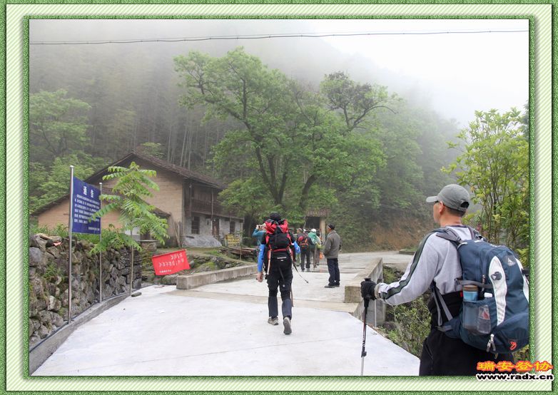 nEO_IMG_上山.jpg
