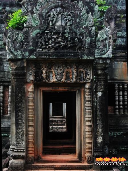 版玛黛寺-旅游团不进的寺庙.jpg