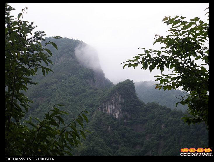 美丽的山峰。