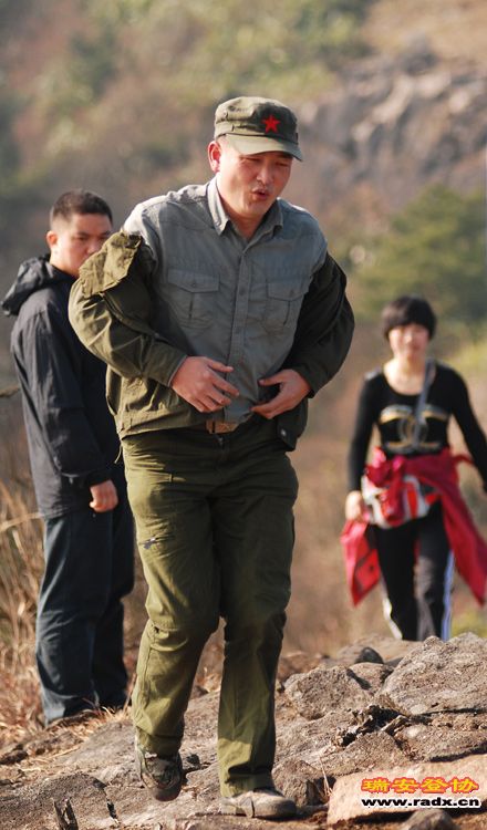 49-浪哥貌似肚子不舒服.jpg