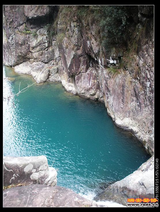 一潭美景。